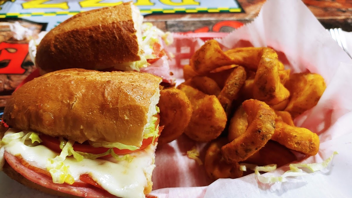 Charley's Pizza Parlor Photo 2