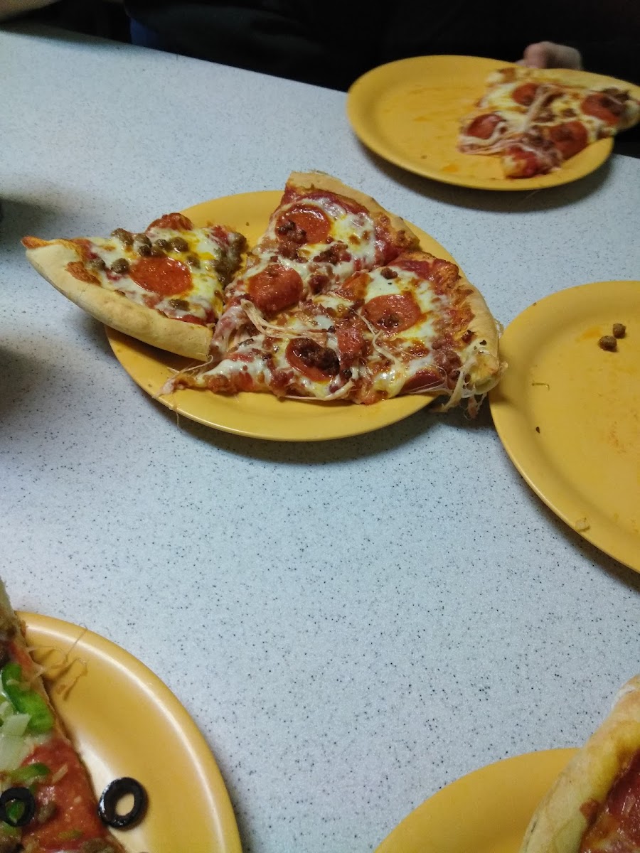 Charley's Pizza Parlor Photo 5