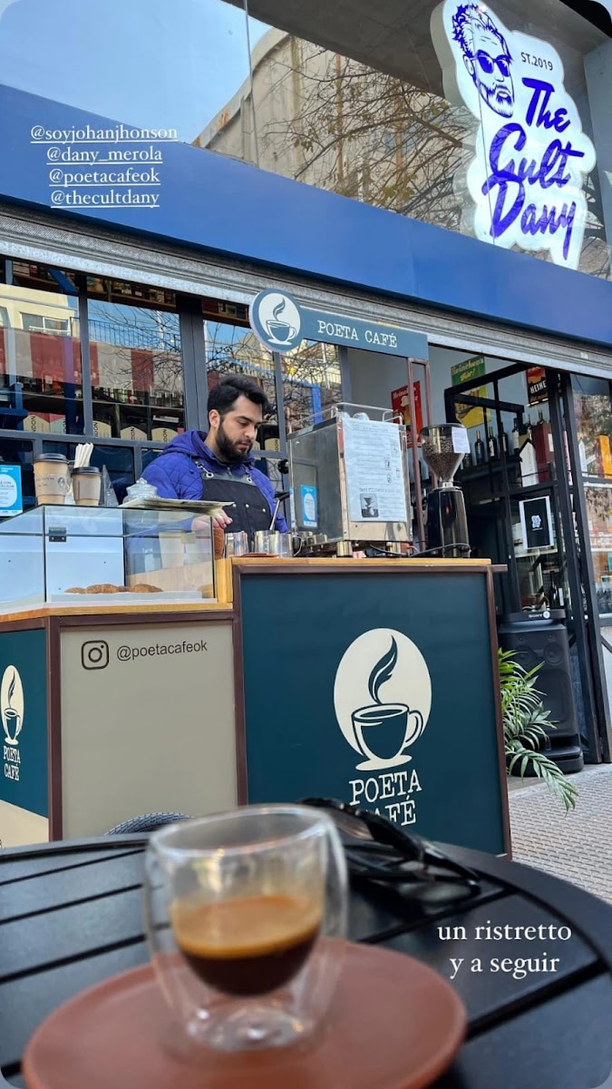 Poeta Café Photo 8