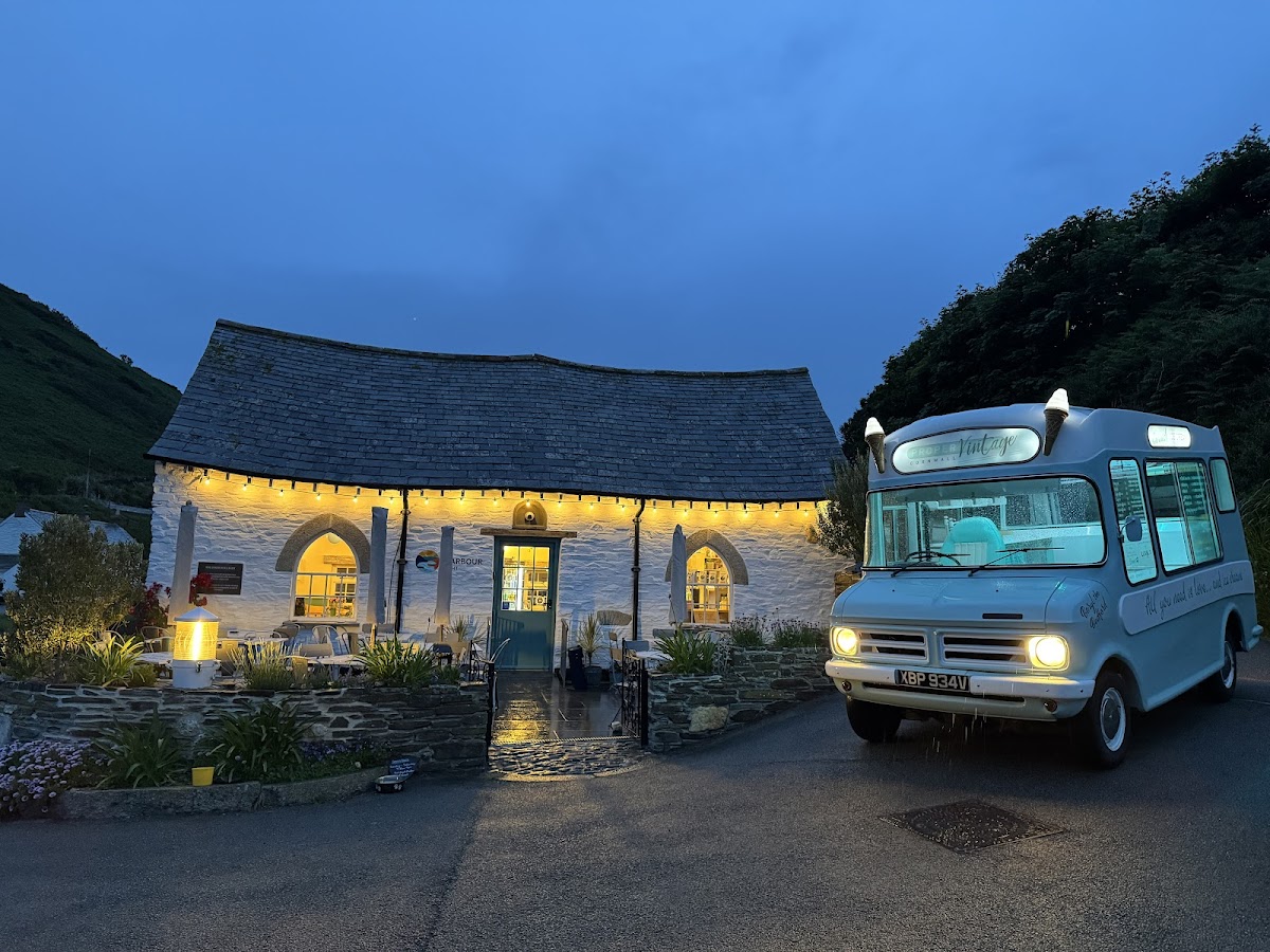 The Harbour Light Cafe Photo 8