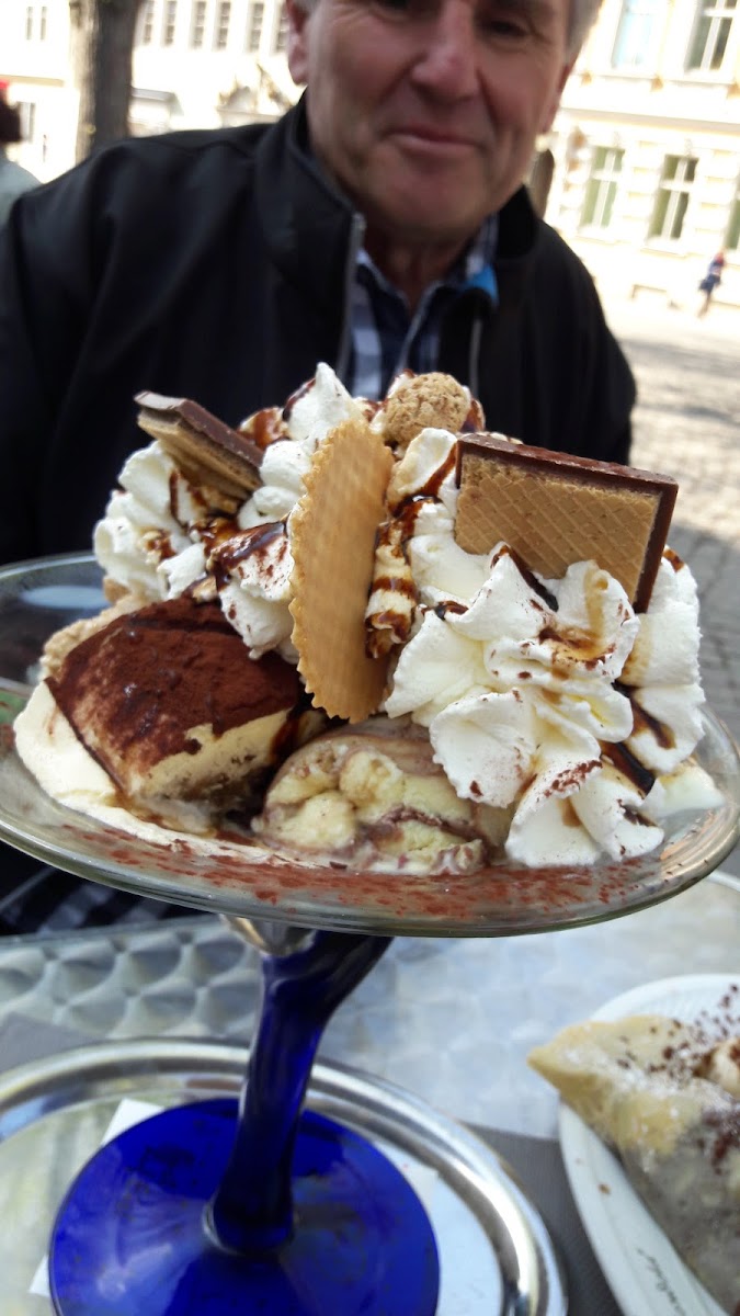 Eiscafe La Gondola Photo 9