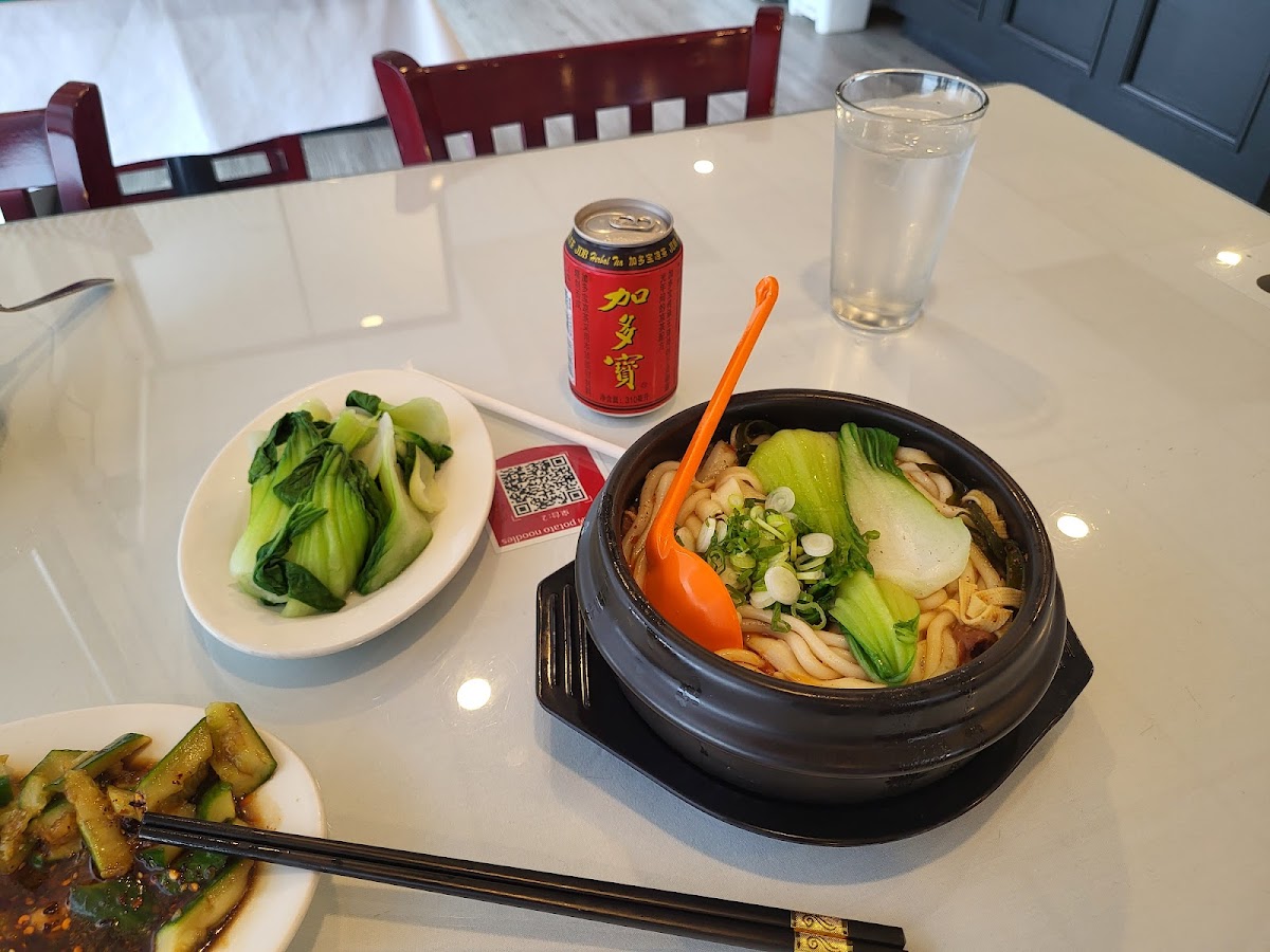 Potato Noodles 兄弟砂锅 Photo 10