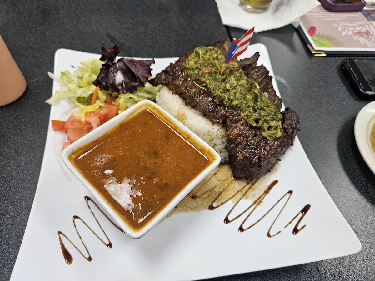 La Isla Menos Restaurant Photo 10
