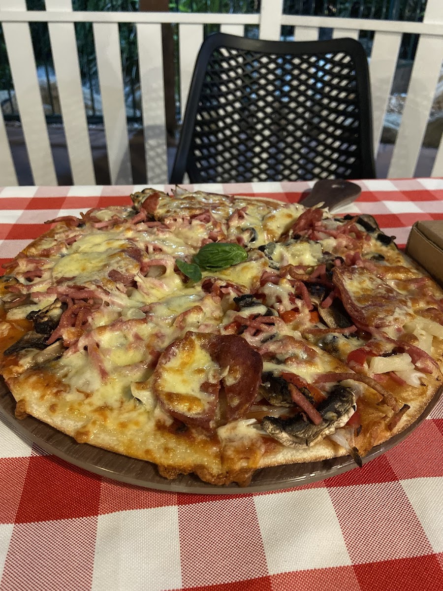 Mama Bella's Pizza & Pasta Photo 3