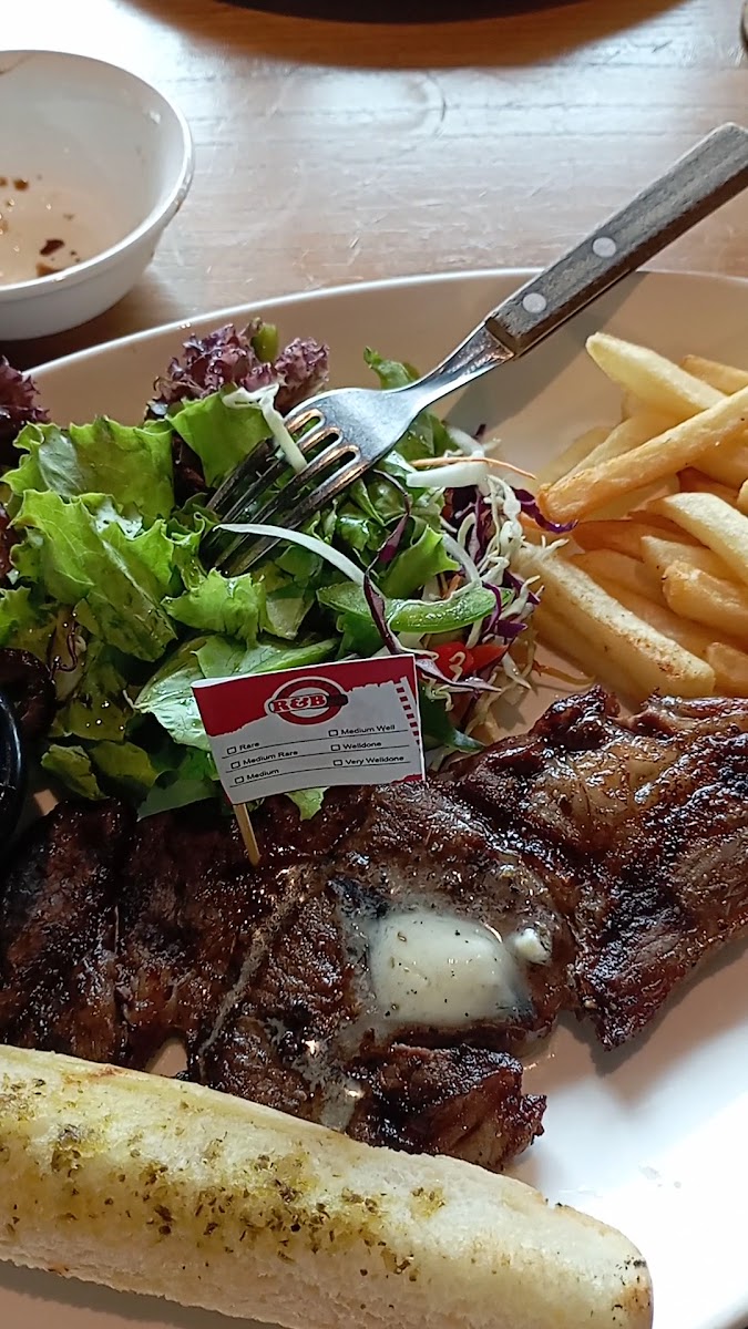 Meatshop and R&B Grill Balikpapan Photo 2