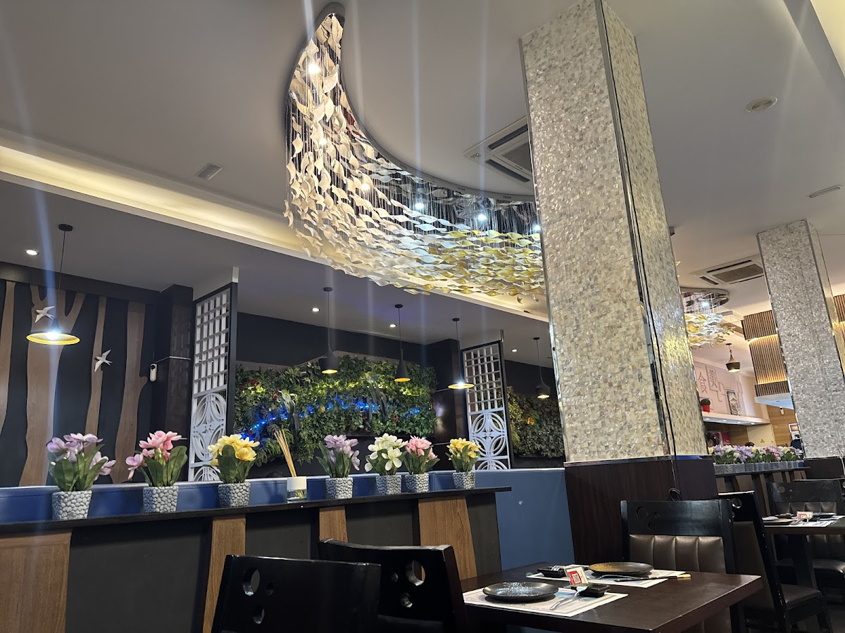 HIKARI SUSHI RESTAURANT Photo 7