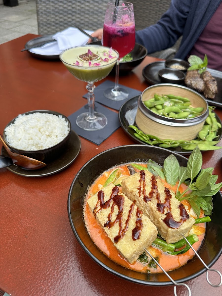 SANJI'S Steak, Grill & Bar Photo 9