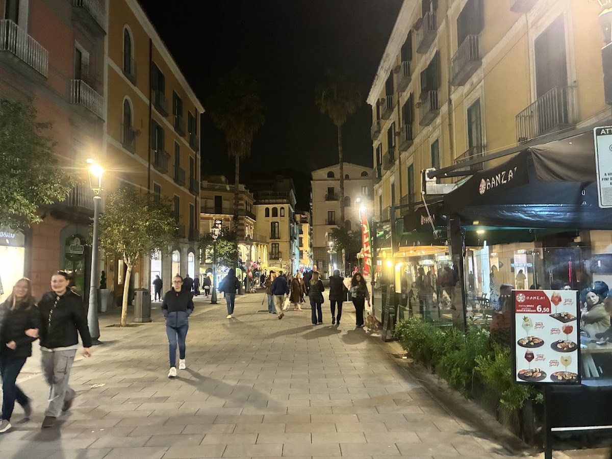 Banzai Salerno Photo 5