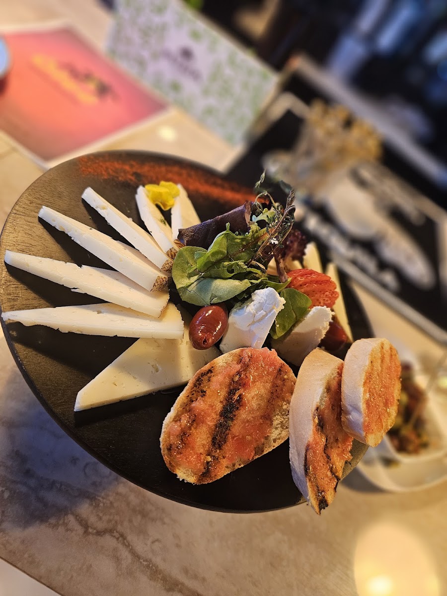 Olee restaurant Photo 8