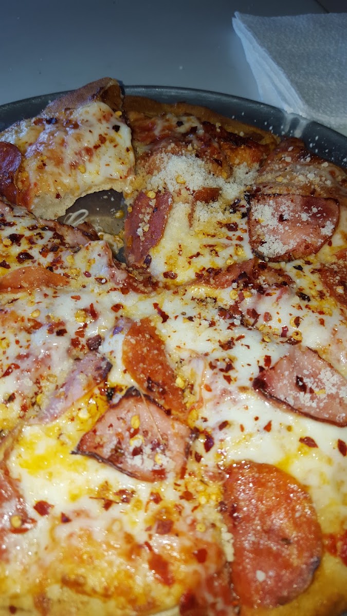 Gino's Italian Pizzeria Photo 3