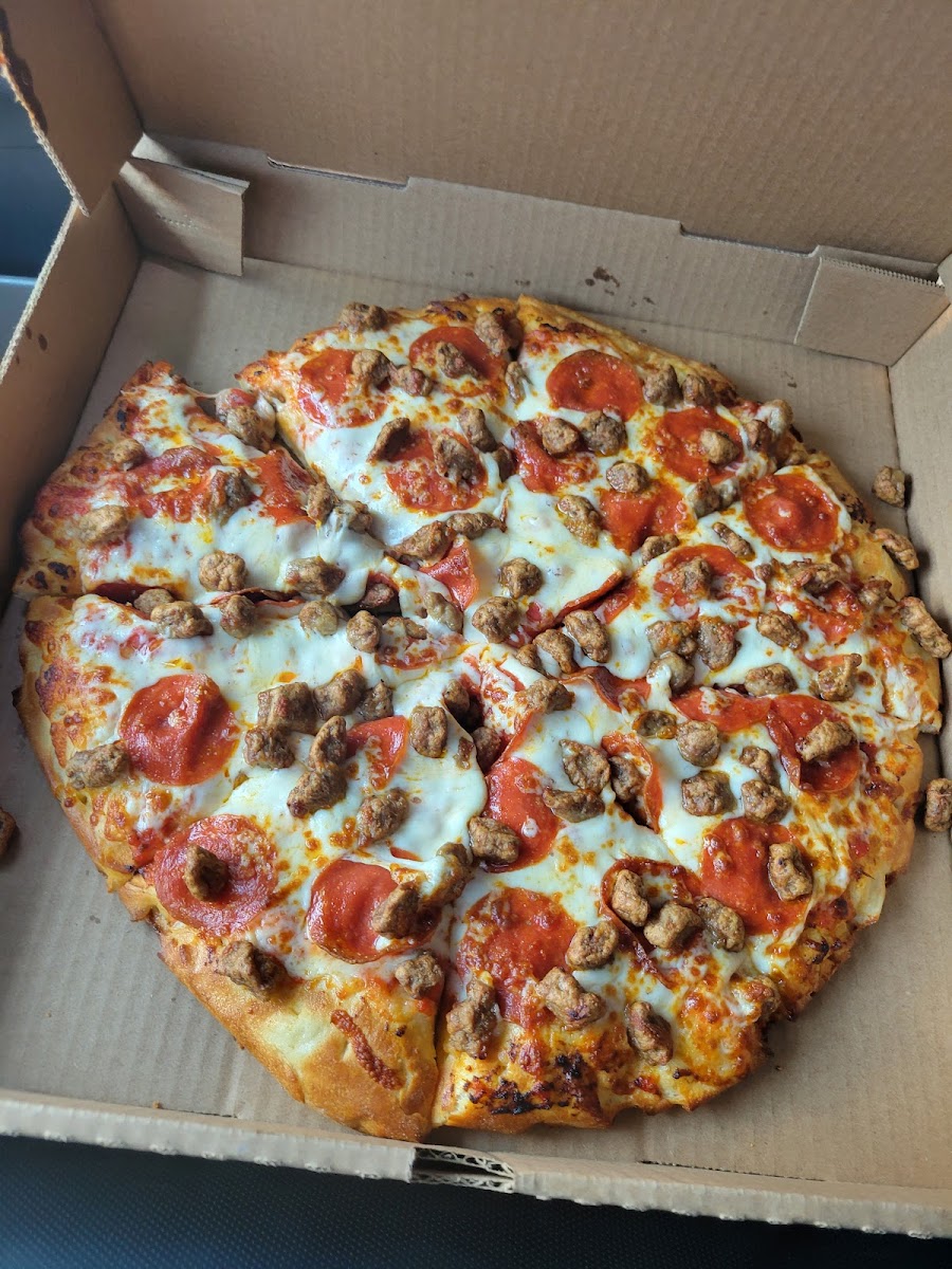 Gino's Italian Pizzeria Photo 8