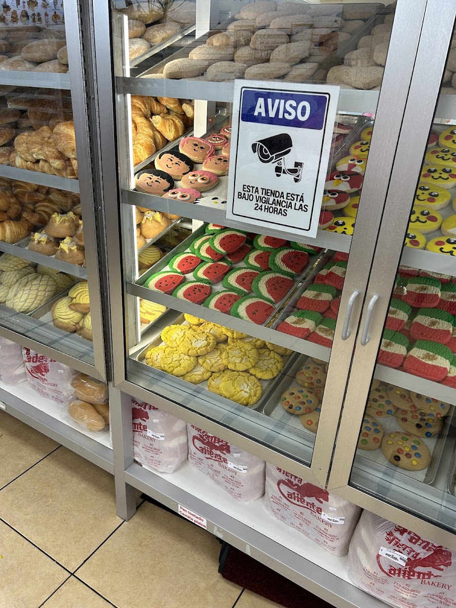 Panaderia Tierra Caliente Photo 3