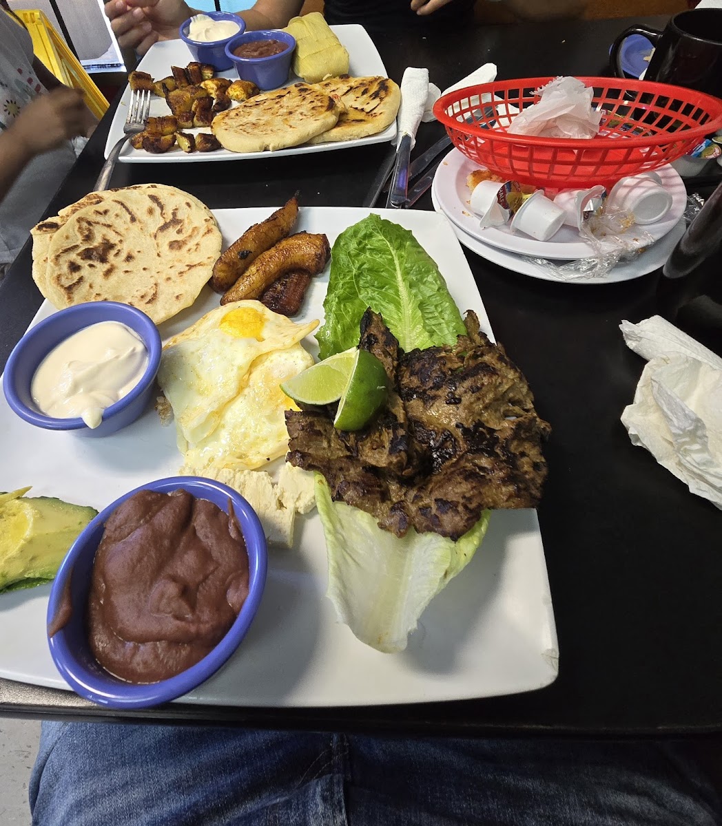 El Pulgarcito Photo 5