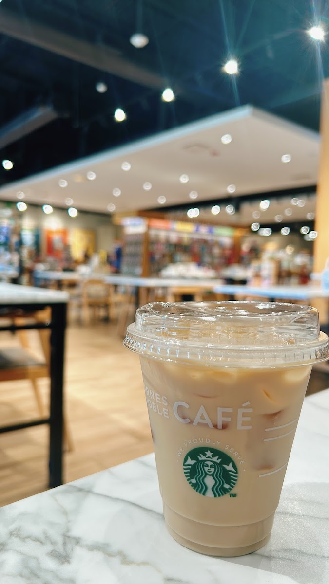 Barnes & Noble Café Photo 2