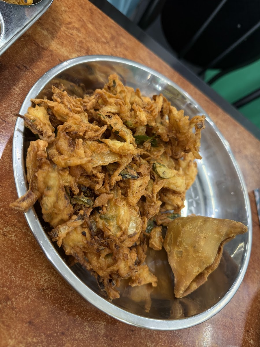 Lathu's Pure vegetarian takeaway Photo 10