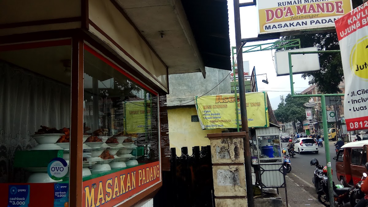 Rumah Makan Do'a Mande