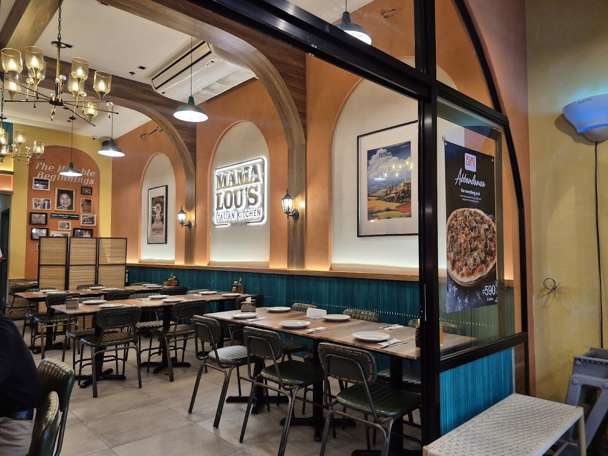 Mama Lou's Italian Kitchen - SM Sta. Rosa Photo 7