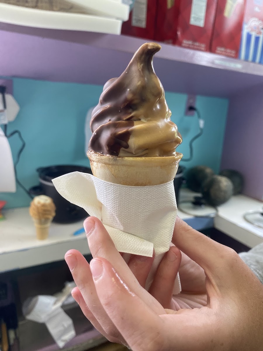 Ice Cream Cottage Photo 4