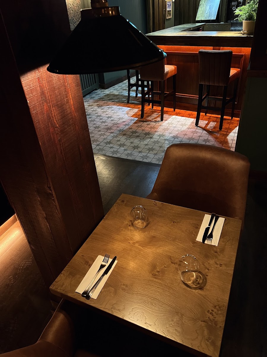 Cobbler’s Bar & Pizzeria Photo 3