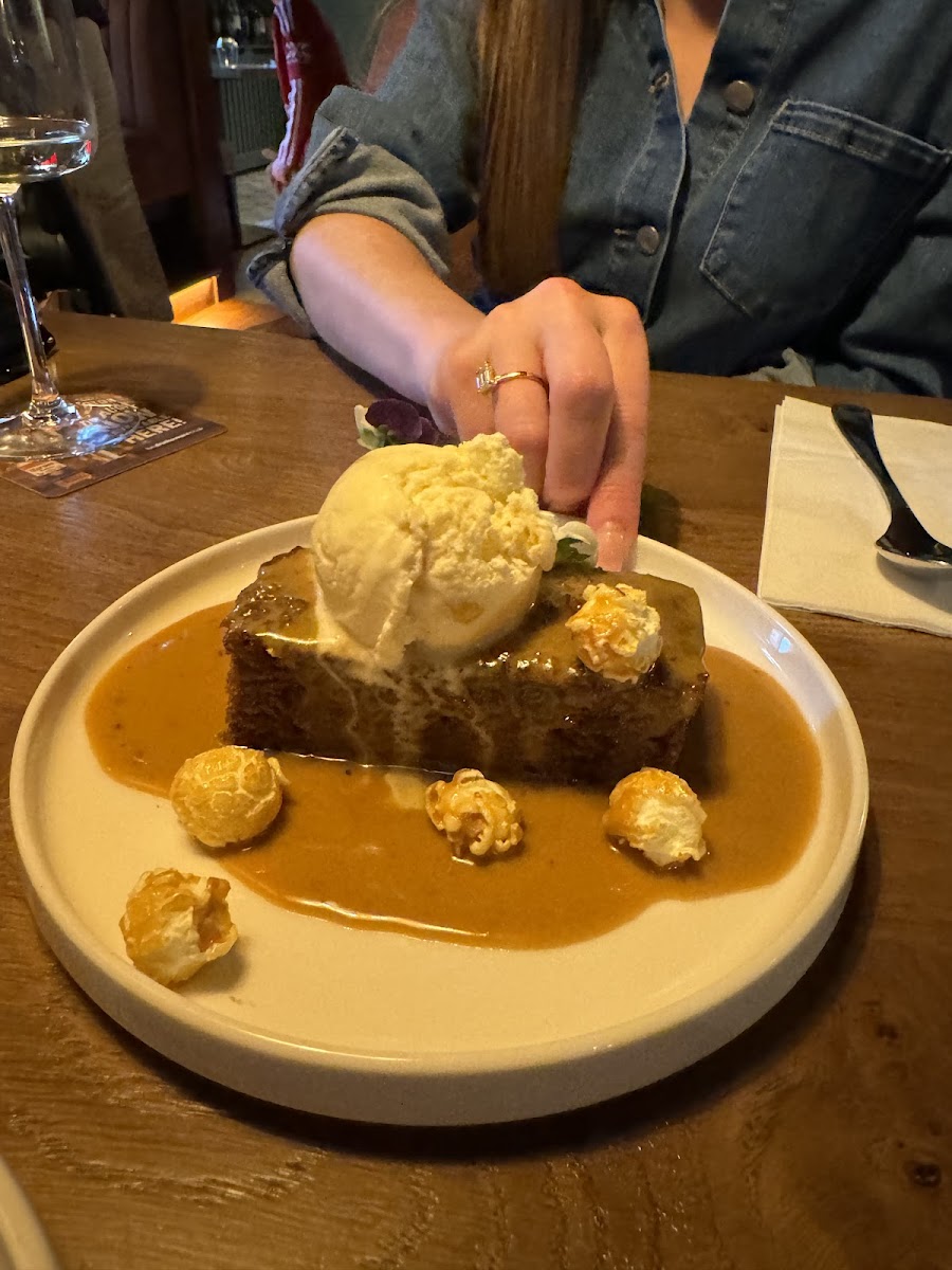 Cobbler’s Bar & Pizzeria Photo 5