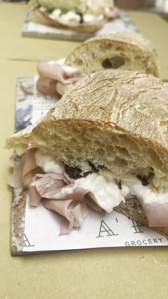 A' Putìa - Salumeria Panini e Vini | Palermo Photo 2