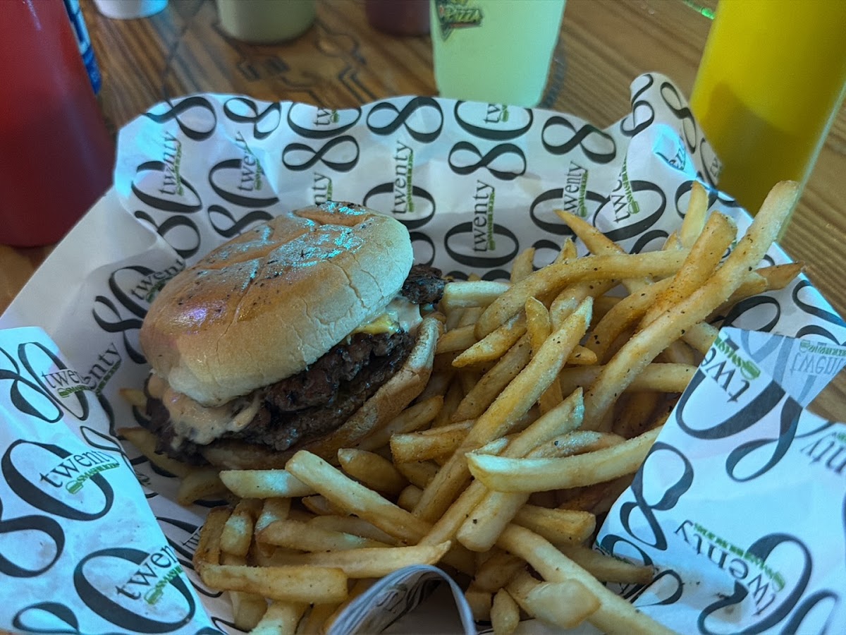 80-20 Smashburgers Photo 4