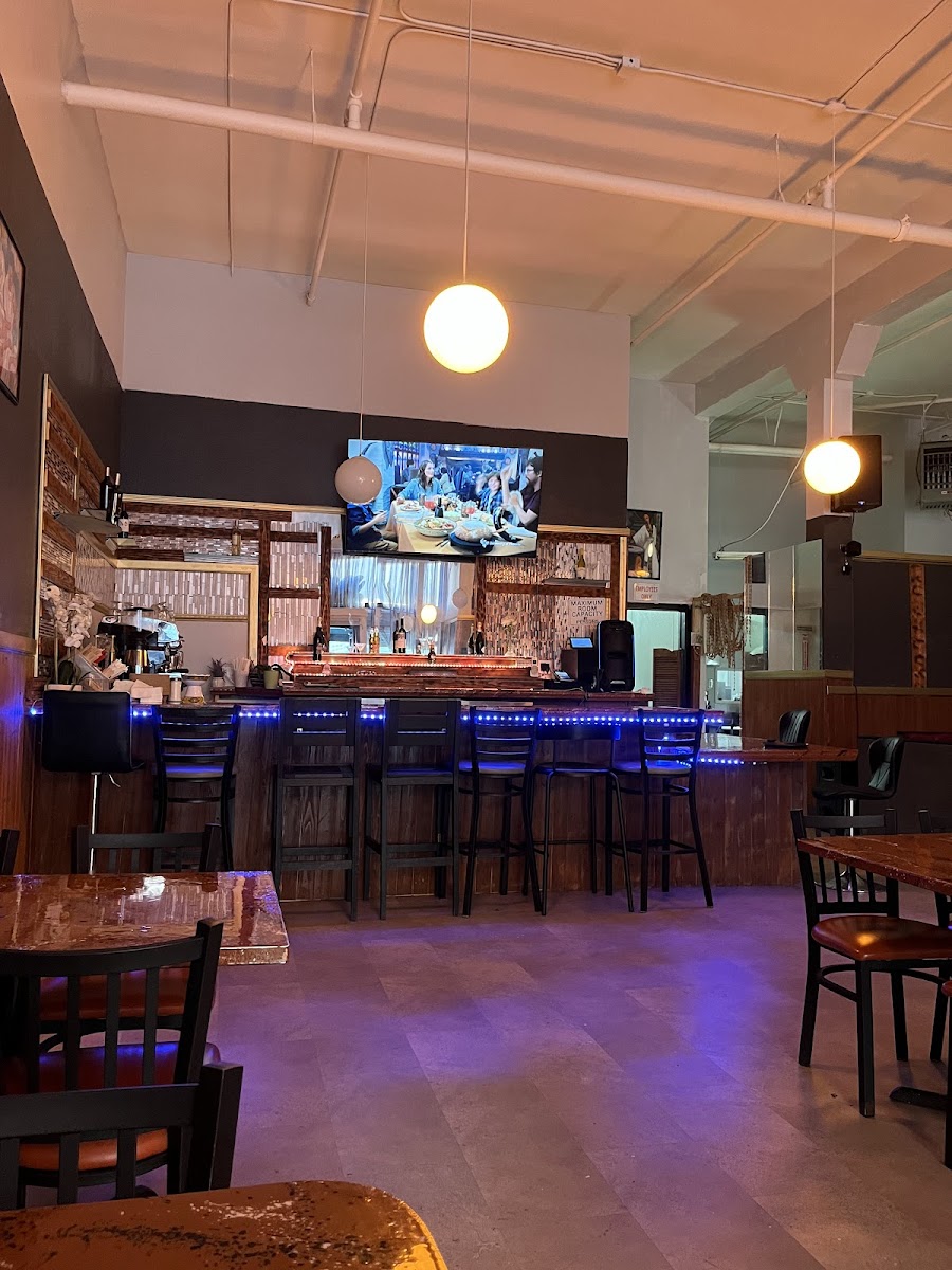 Zara Restaurant Photo 6