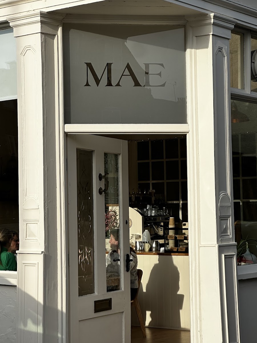 Mae Café