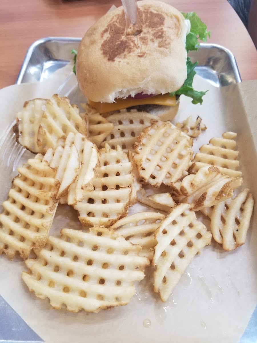 Twin Creeks Cafe Photo 9
