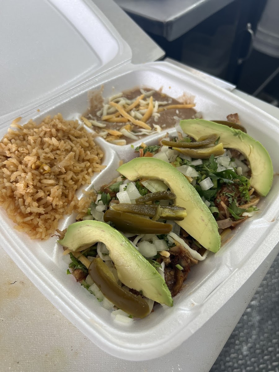 2 Amigos Taqueria Photo 10