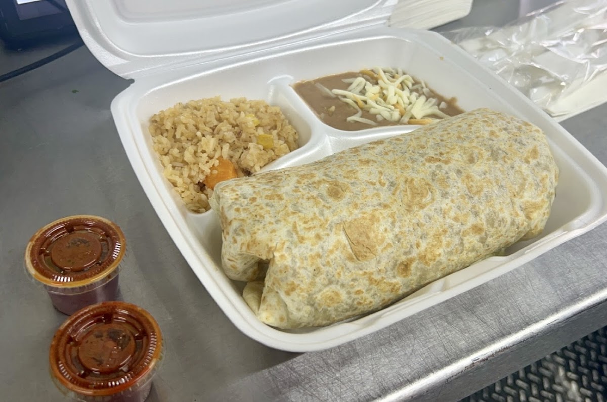 2 Amigos Taqueria Photo 8