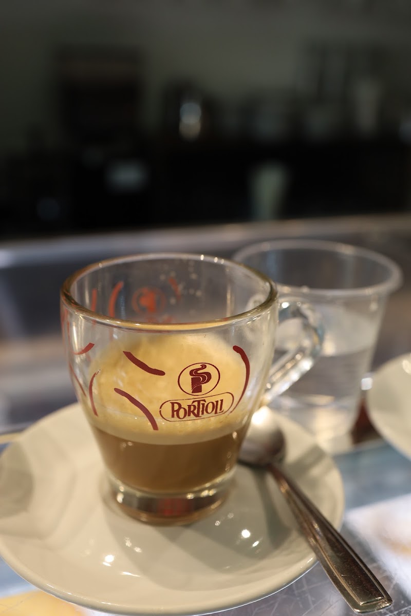 MòVado Food & Drink Photo 4