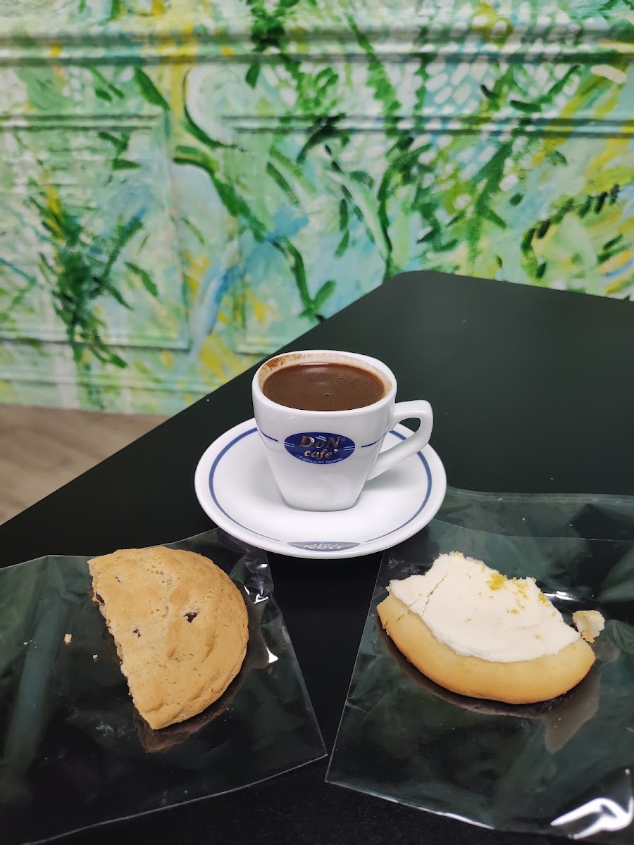 Lemon and Salt Café Photo 3