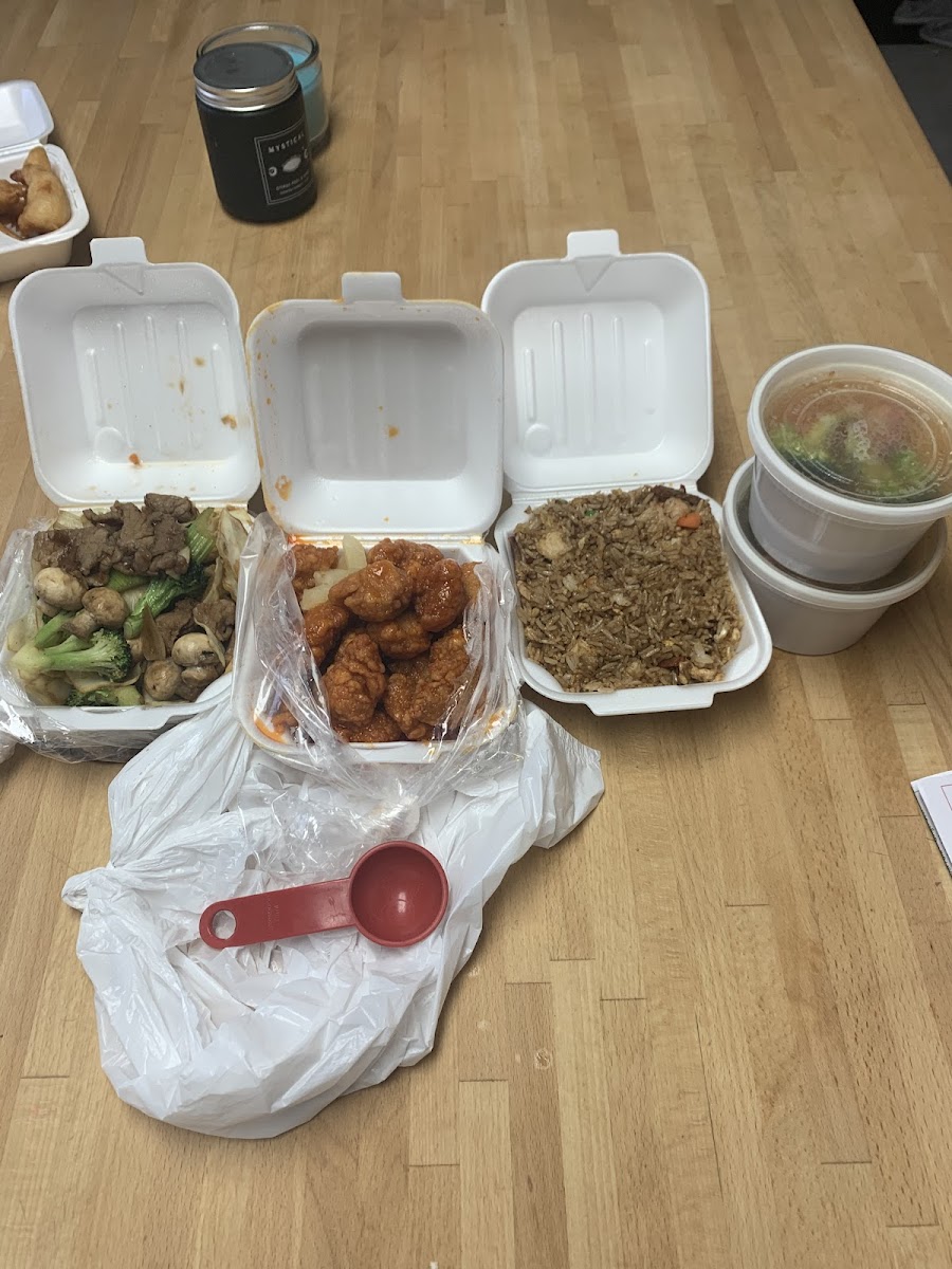House of Hong Restaurant Photo 3