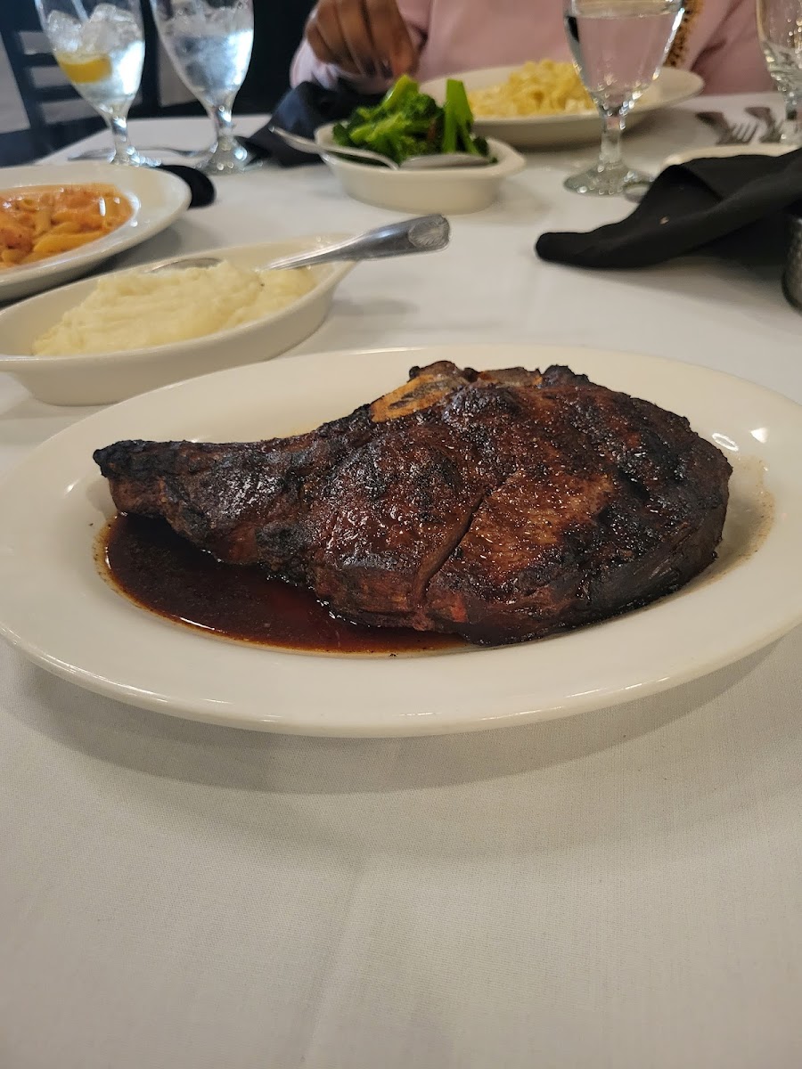 Angelo's Steak House Photo 5