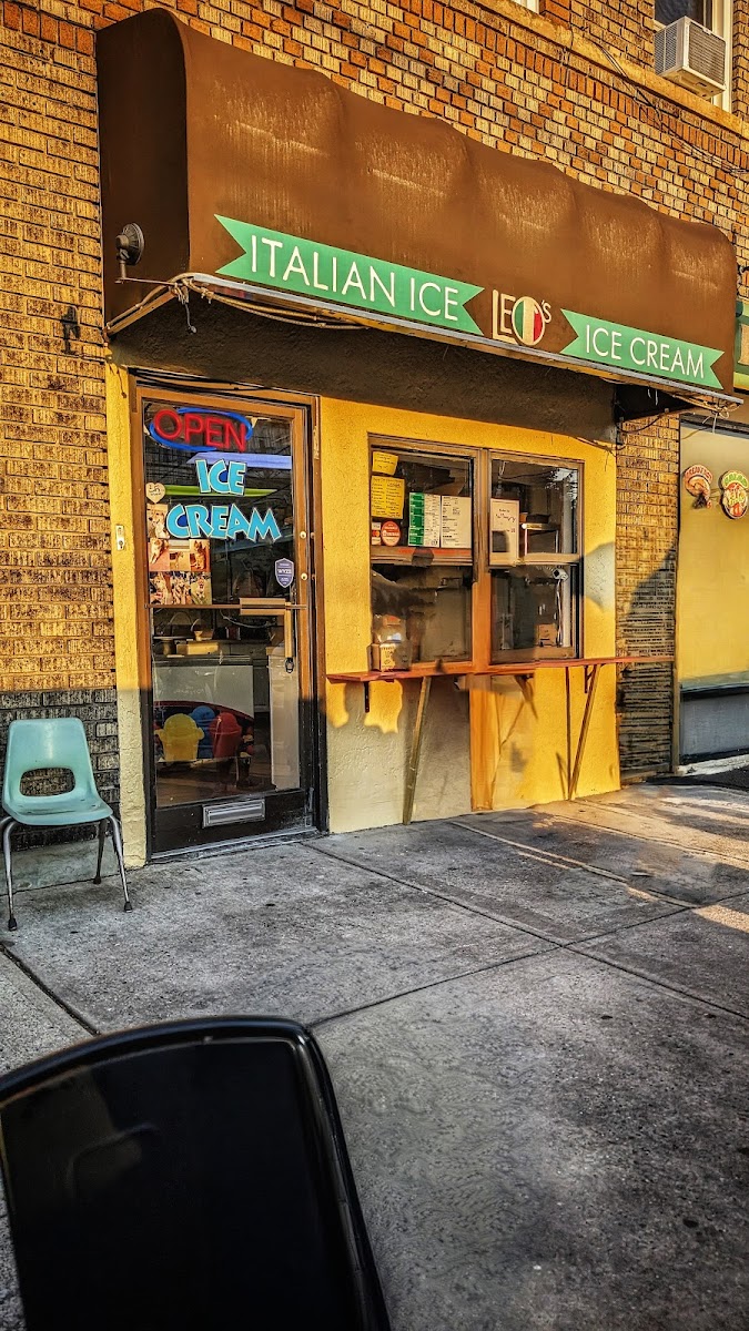 Leo's Italian Ice & Ice Cream