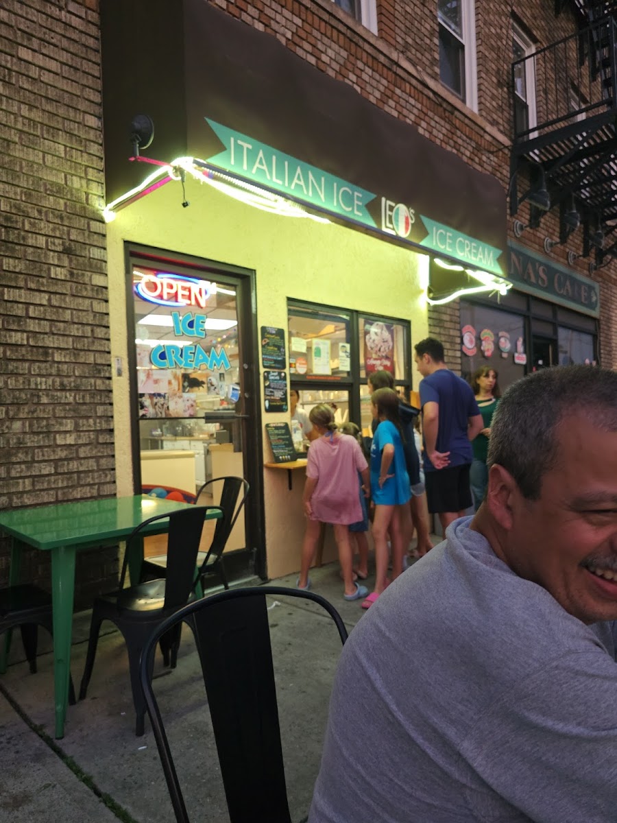 Leo's Italian Ice & Ice Cream Photo 4