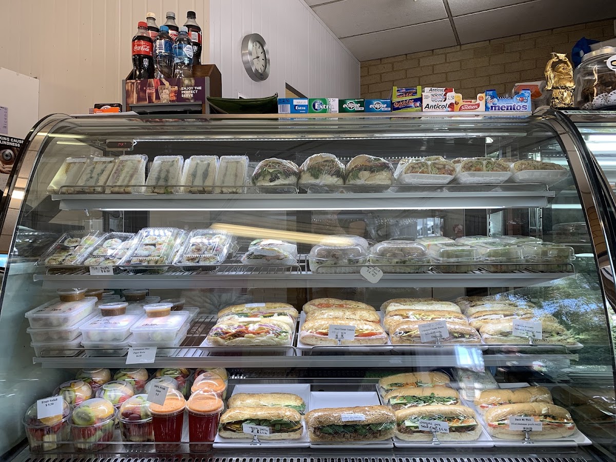 Lunch Plus Photo 6