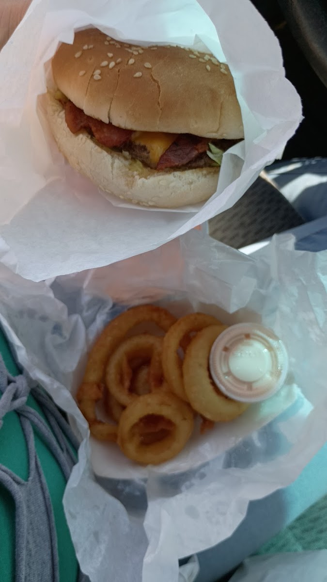 Viking Drive In Photo 5