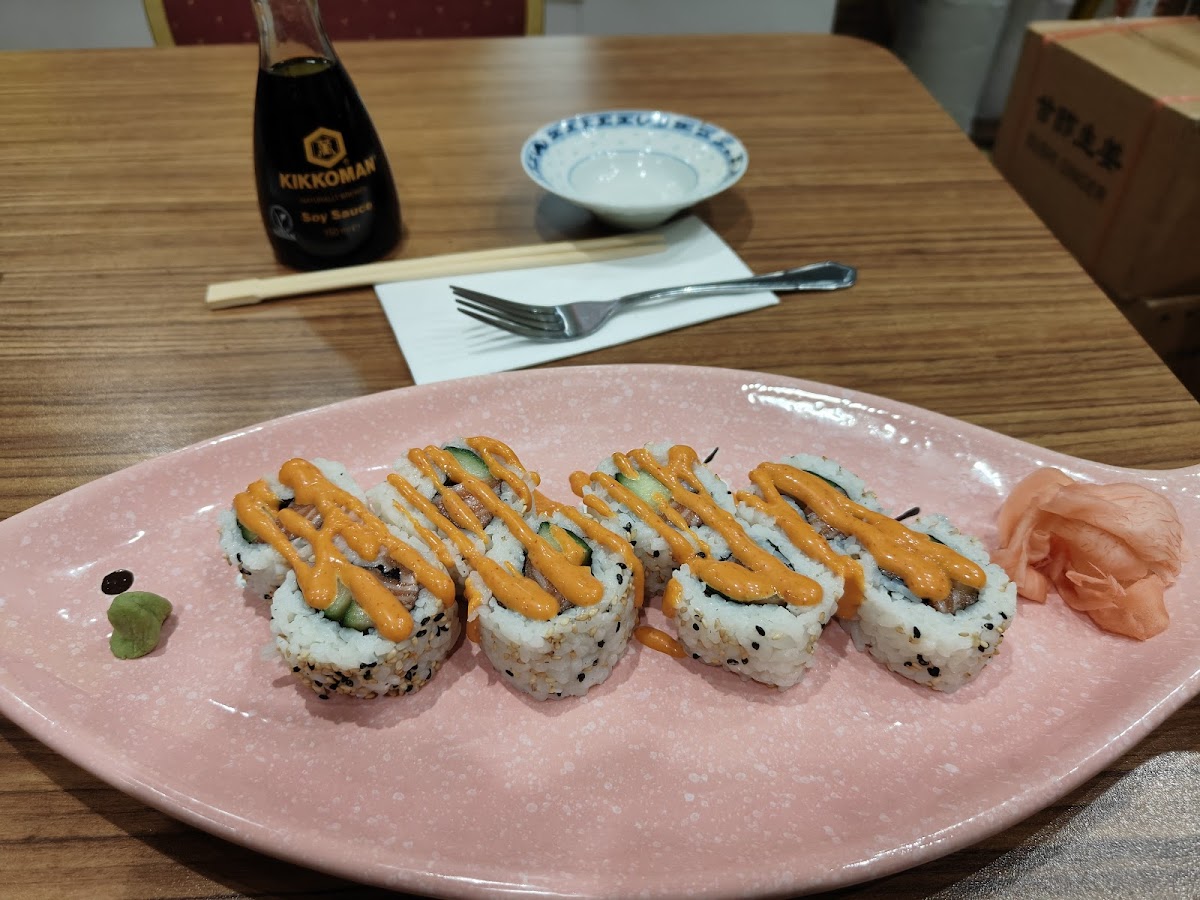 Oishii Sushi - Hendon central Photo 4