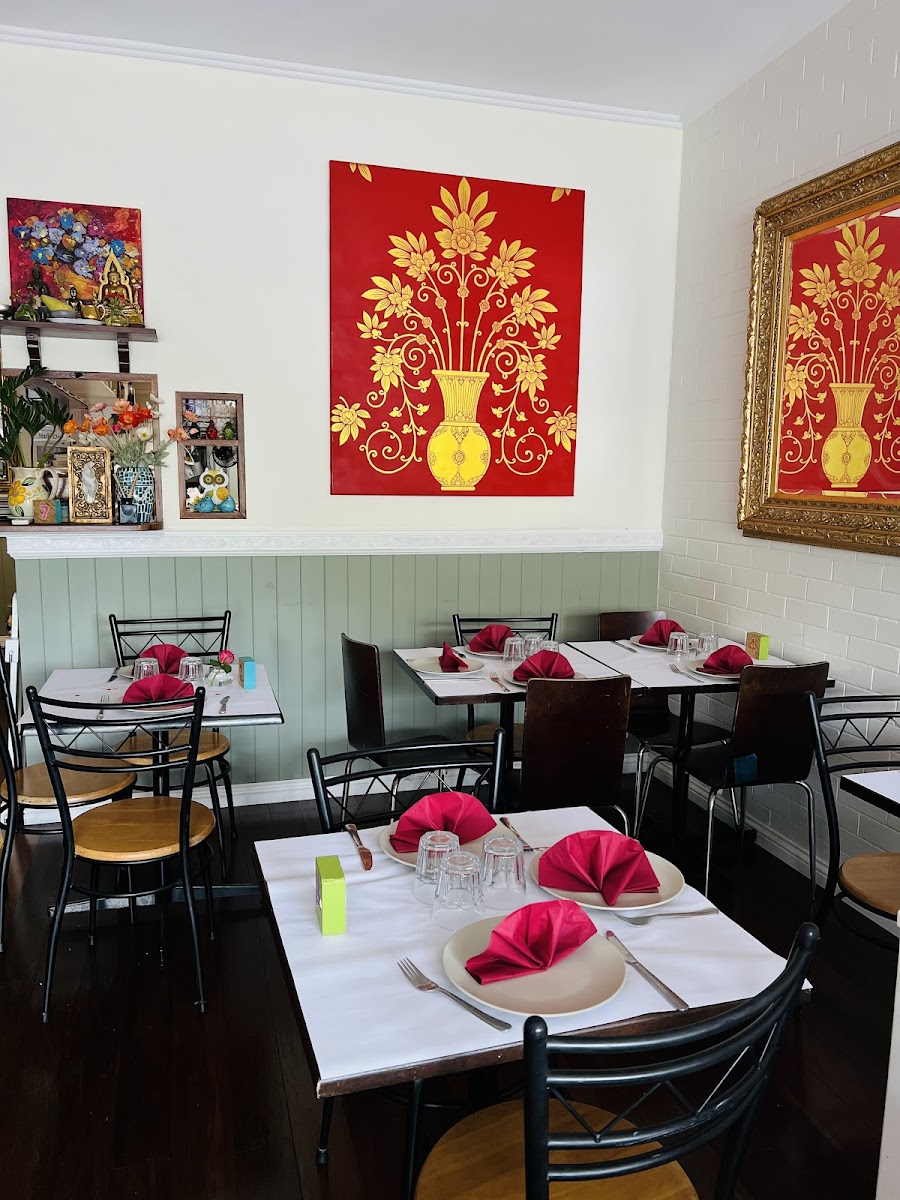 Lahnthai Restaurant Photo 3
