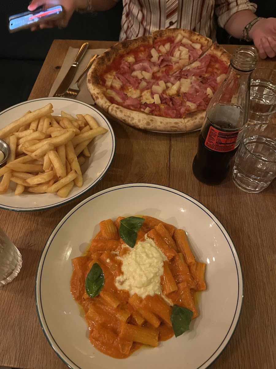 Neighbourhood Pizza Photo 9
