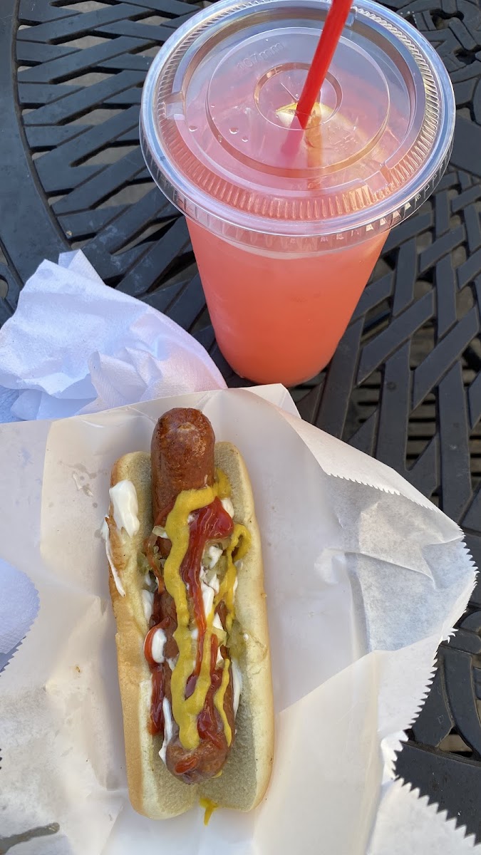 Mauricio's Hot Dogs Photo 6