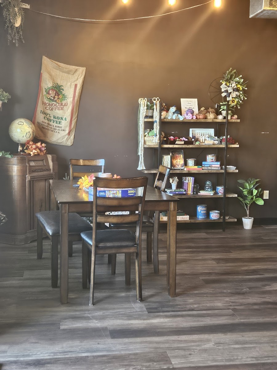 Rise and Grind Coffee & Eatery Photo 7