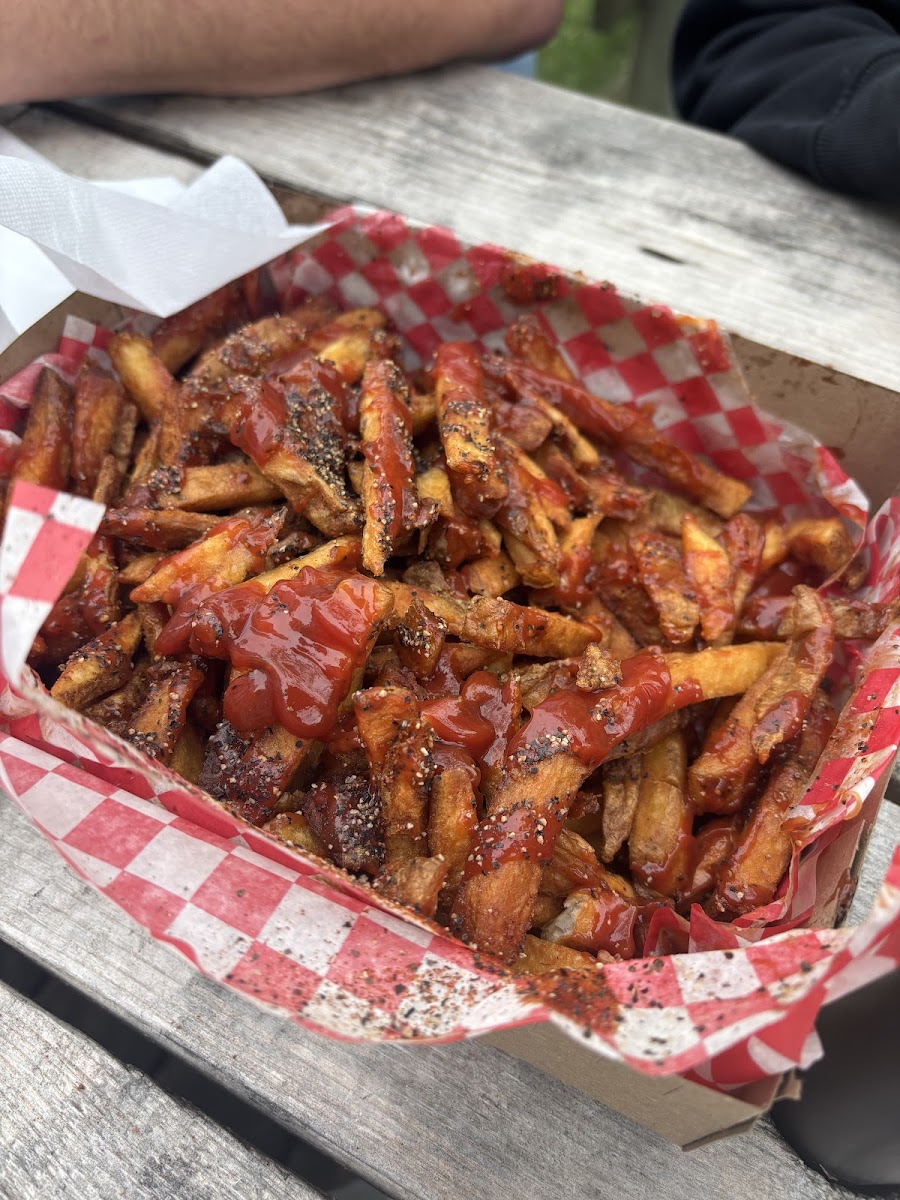 Domenic's Chip Truck Photo 3