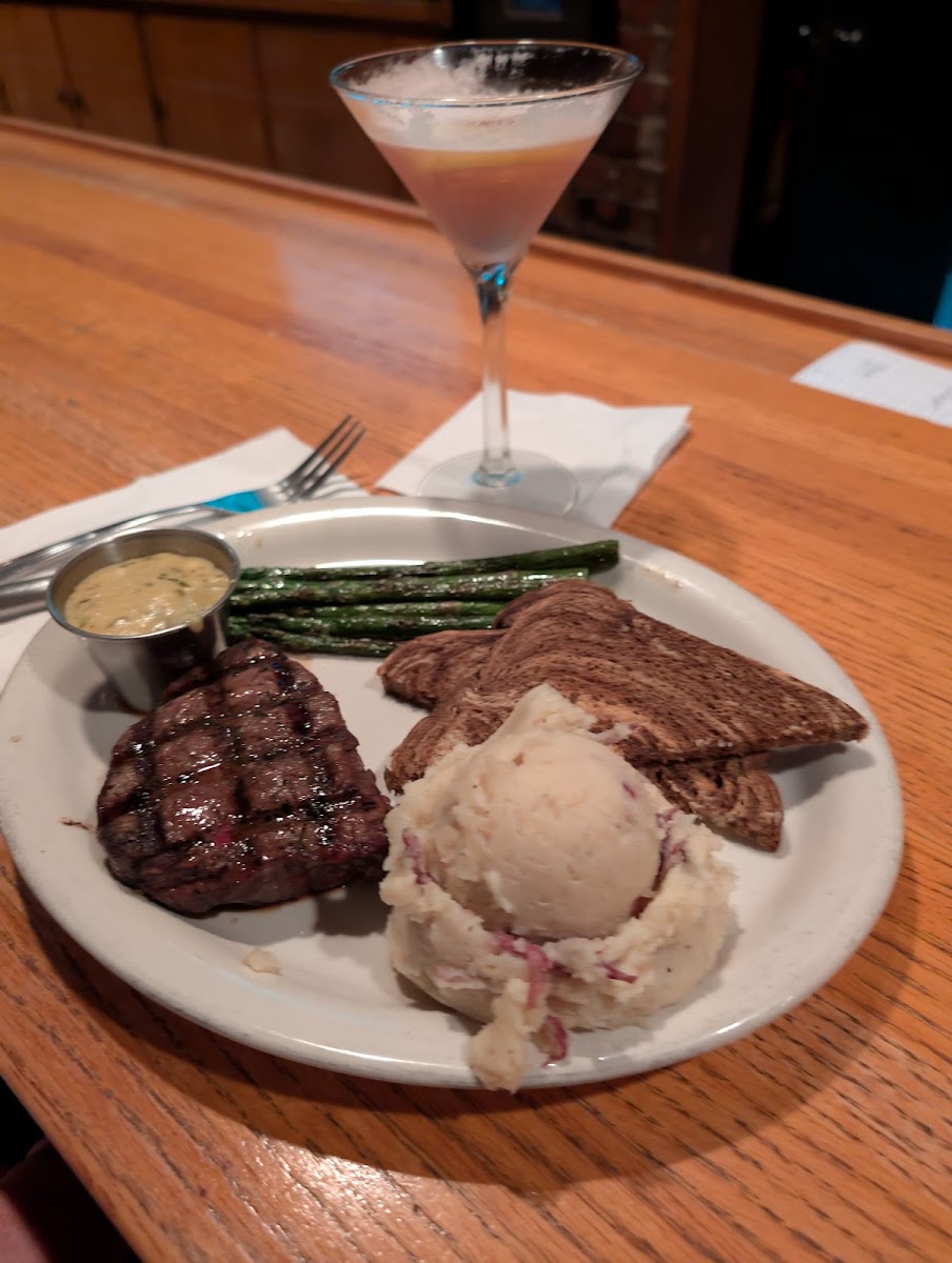 Robbies Restaurant Photo 3