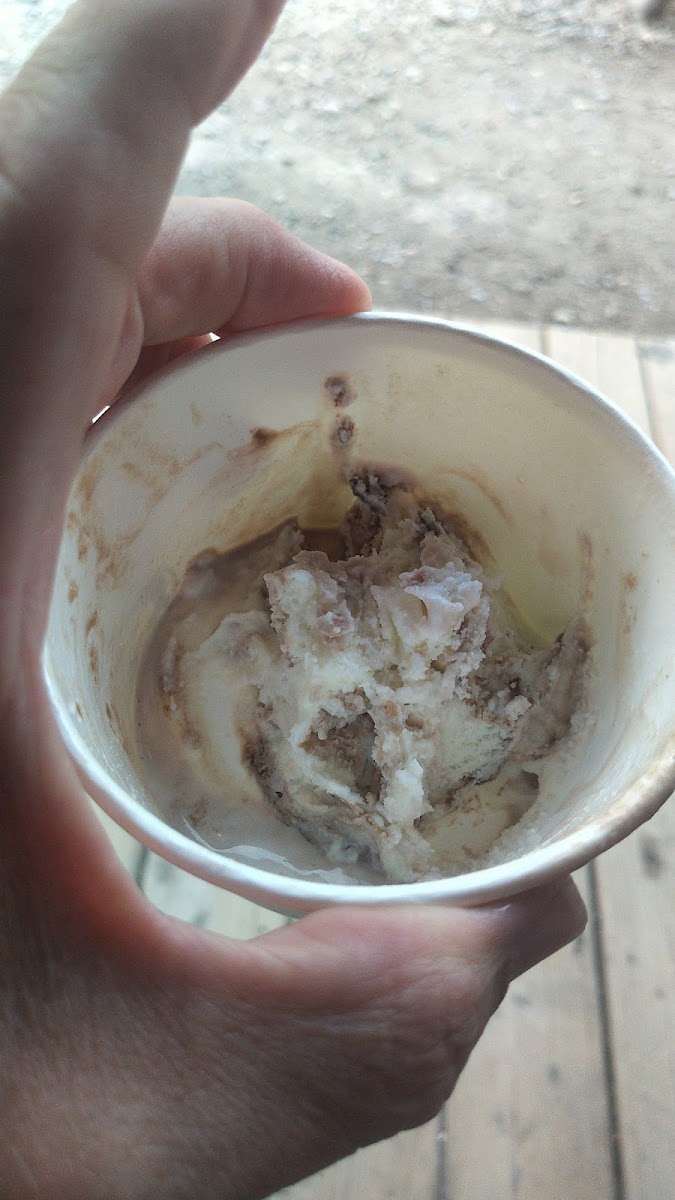 Ida Mays Ice Cream Photo 10
