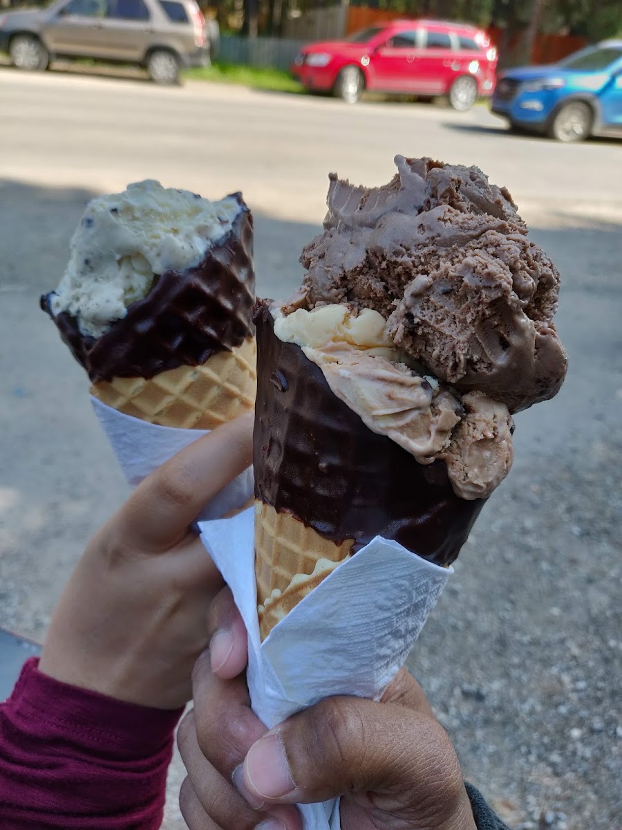 Ida Mays Ice Cream Photo 7