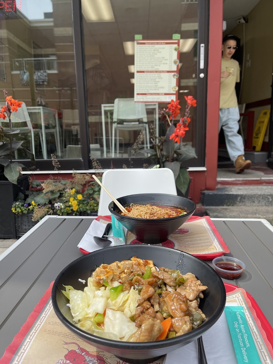Taipan Express Photo 9