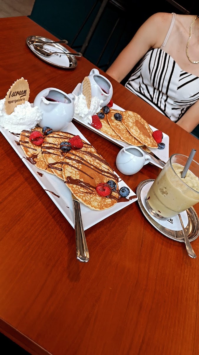 I Scream aperigelateria Photo 8